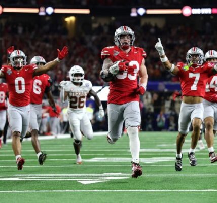 Notre-Dame-vs.-Ohio-State-A-Historic-Battle-and-the-Buckeyes-Championship-Victory