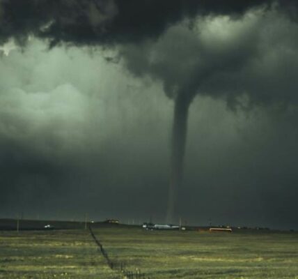 Tornado-damage-in-Arkansas
