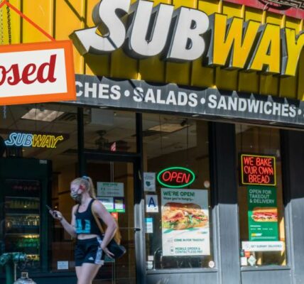 Subway-store-with-closed-sign