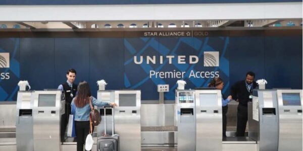 United-Airlines-check-in-counter