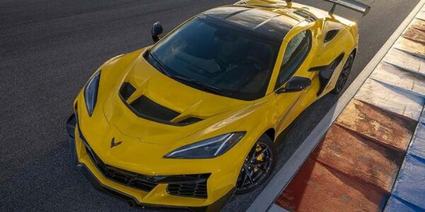 2026-Chevrolet-Corvette-ZR1X-rear-view