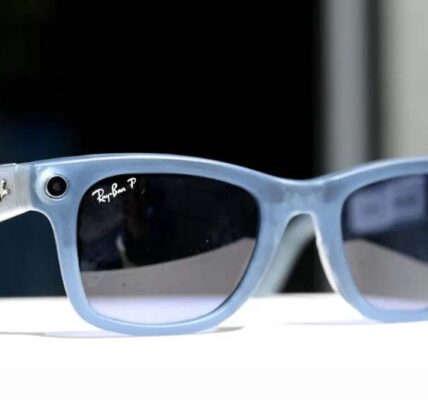 Ray-Ban-Meta-Smart-Glasses-Fathers-Day-deal-2025