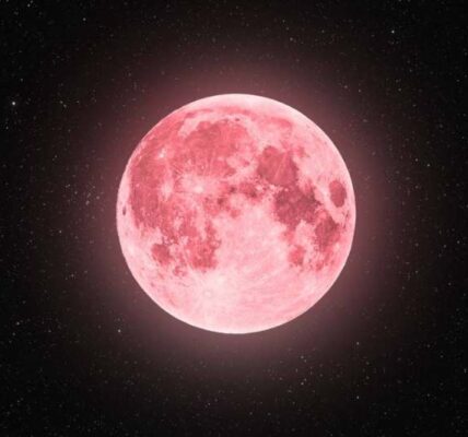 strawberry moon full moon 2025 tonight